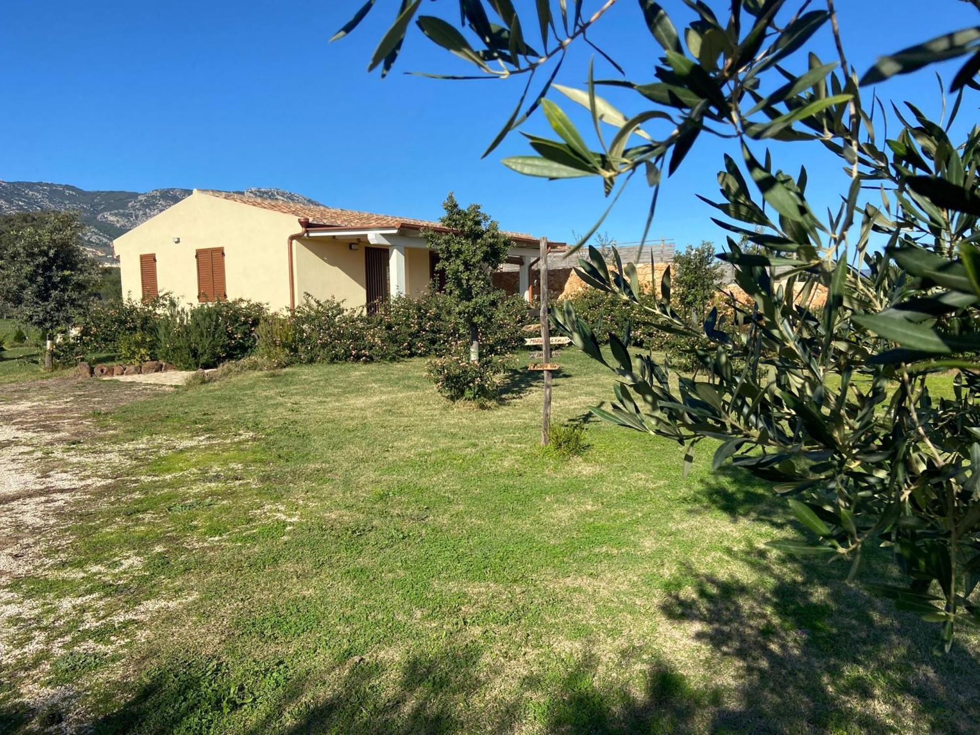 Villa Aratha Orosei Exterior photo